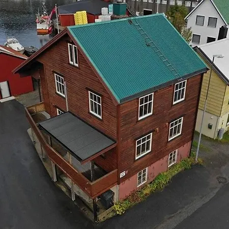 Koselig Hus I Havna