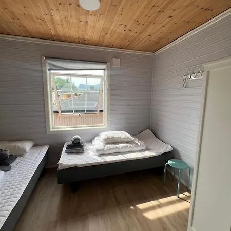 Koselig Hus I Havna * Svolvaer